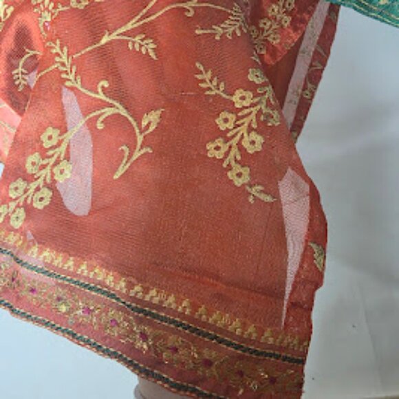 Kurta and Slip Small Pakistani / Indian Kurta New - Picture 4 of 4